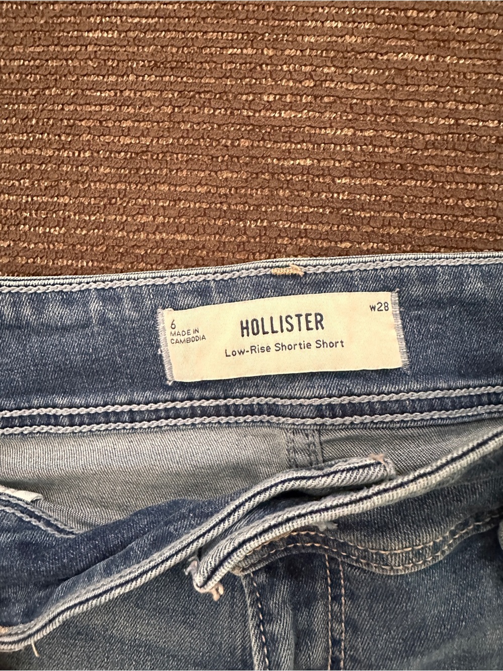Hollister Light Blue Denim Women's Shorts - Picture 2 of 3